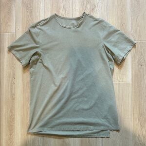 lululemon athletica Men's Crew T-Shirt - Olive